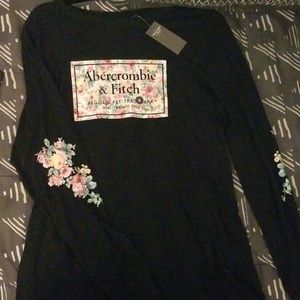 Abercrombie and Fitch flower tee (NWT)